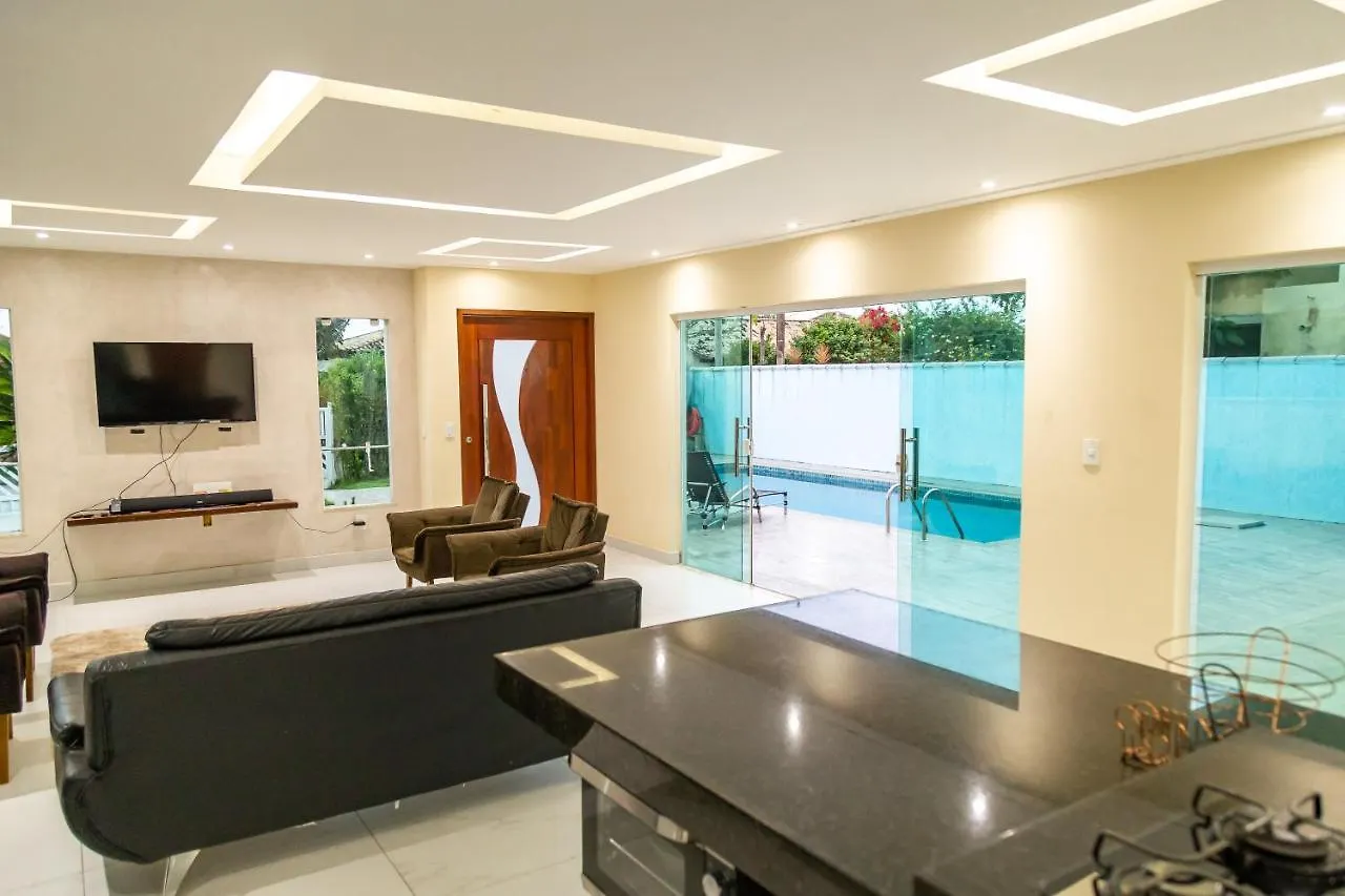 Casa com Piscina Armação de Buzios Vila 0*, Búzios